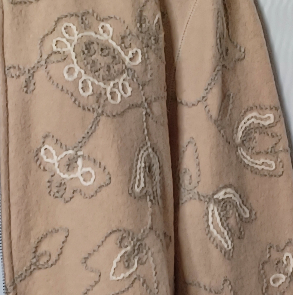 JONES NEW YORK Cream Floral Merino Wool Zipper Front Swearter. L - Picture 8 of 13